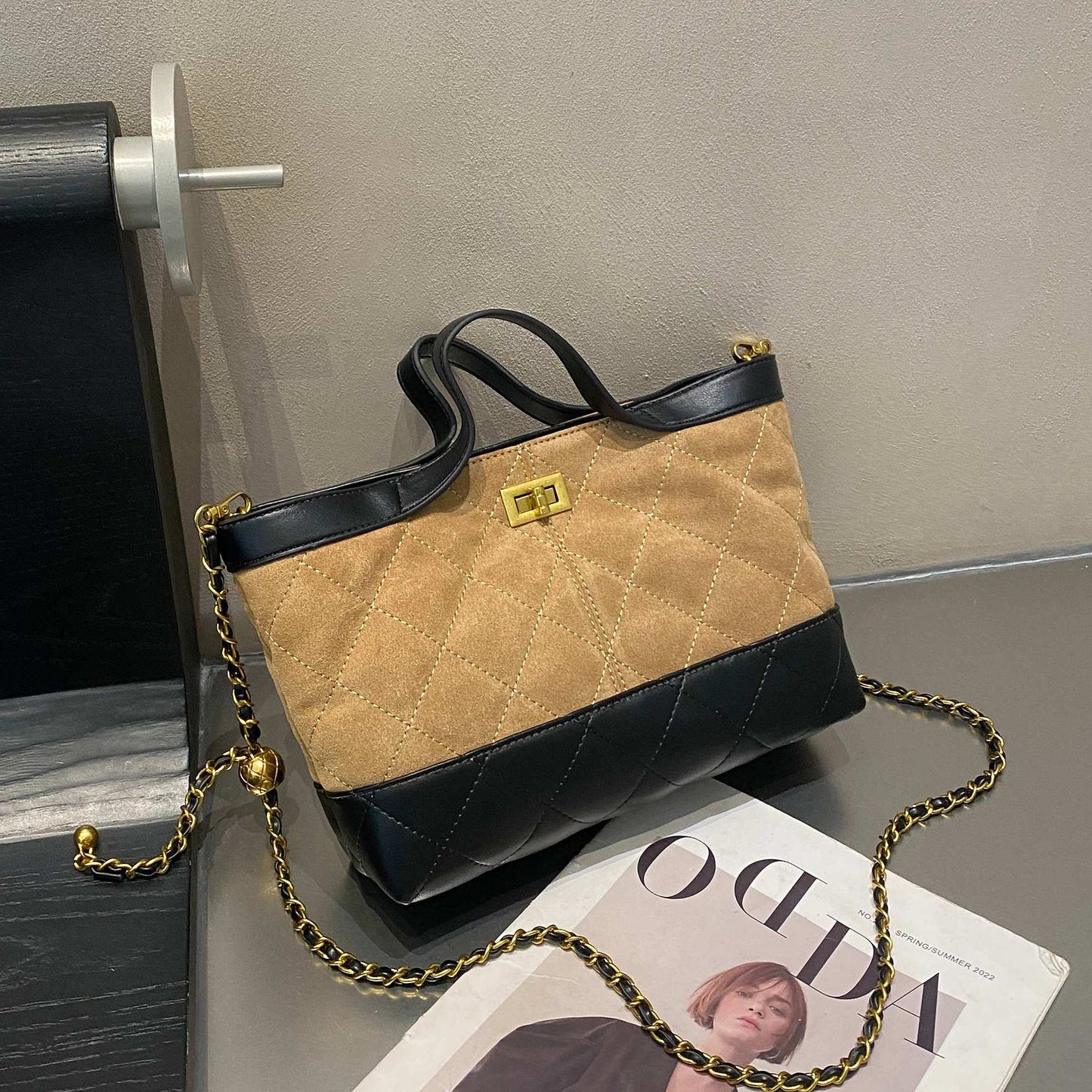 Beautiful Women's Fashion Simple Portable Chain Shoulder Bags