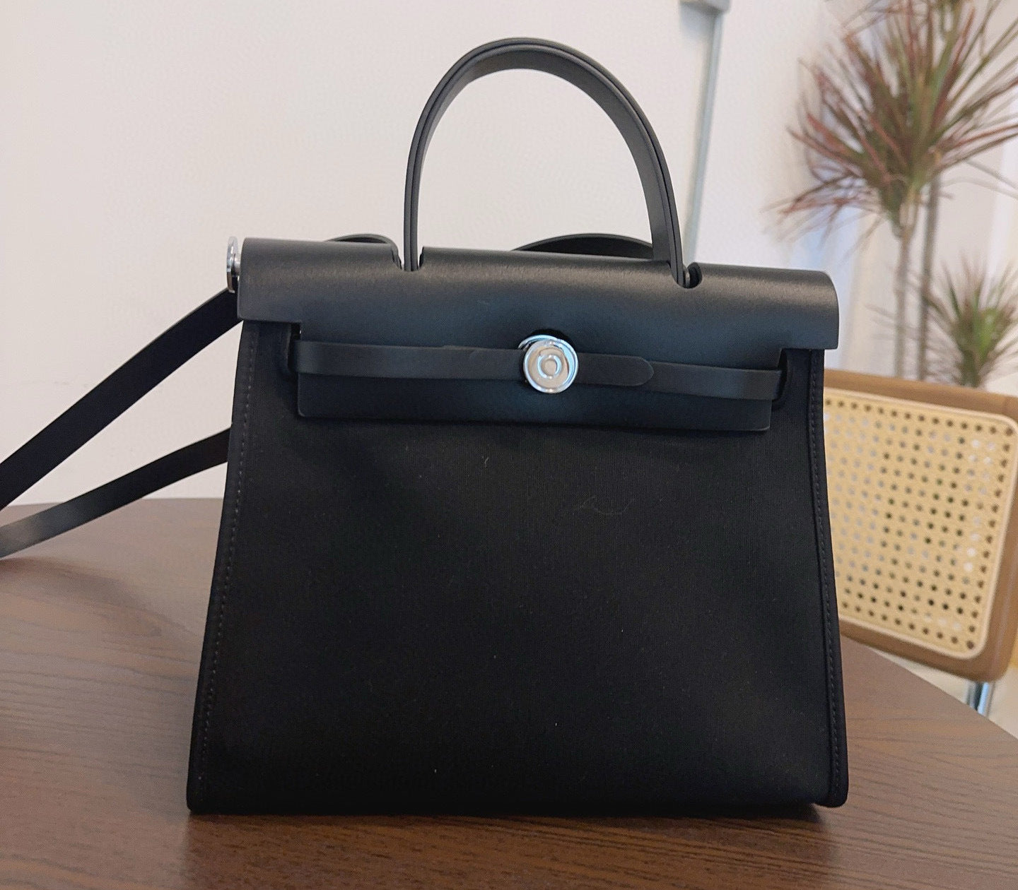 Women's Leather Retro Fashion Canvas Kelly Design Handbags