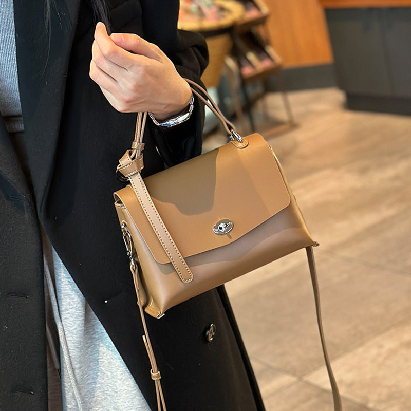 Women's Batch First Layer Cowhide Latch High-grade Shoulder Bags