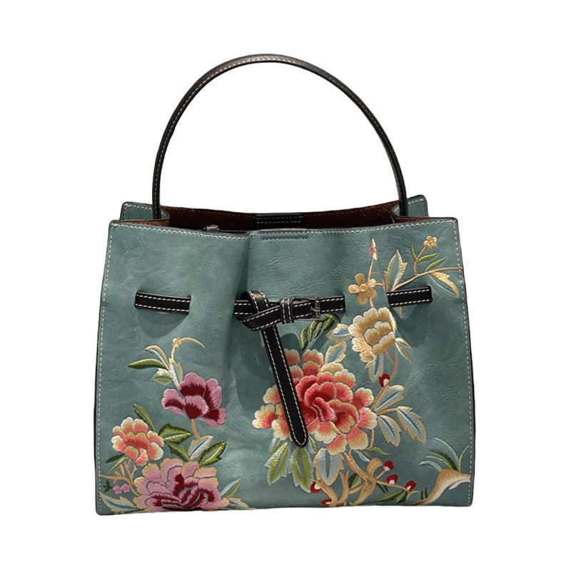 Women's Retro Chinese Style Embroidery With Fashionable Handbags