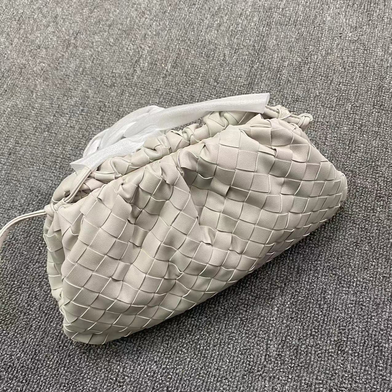 Women's Genuine Leather Cloud Cowhide Woven Xi Crossbody Bags