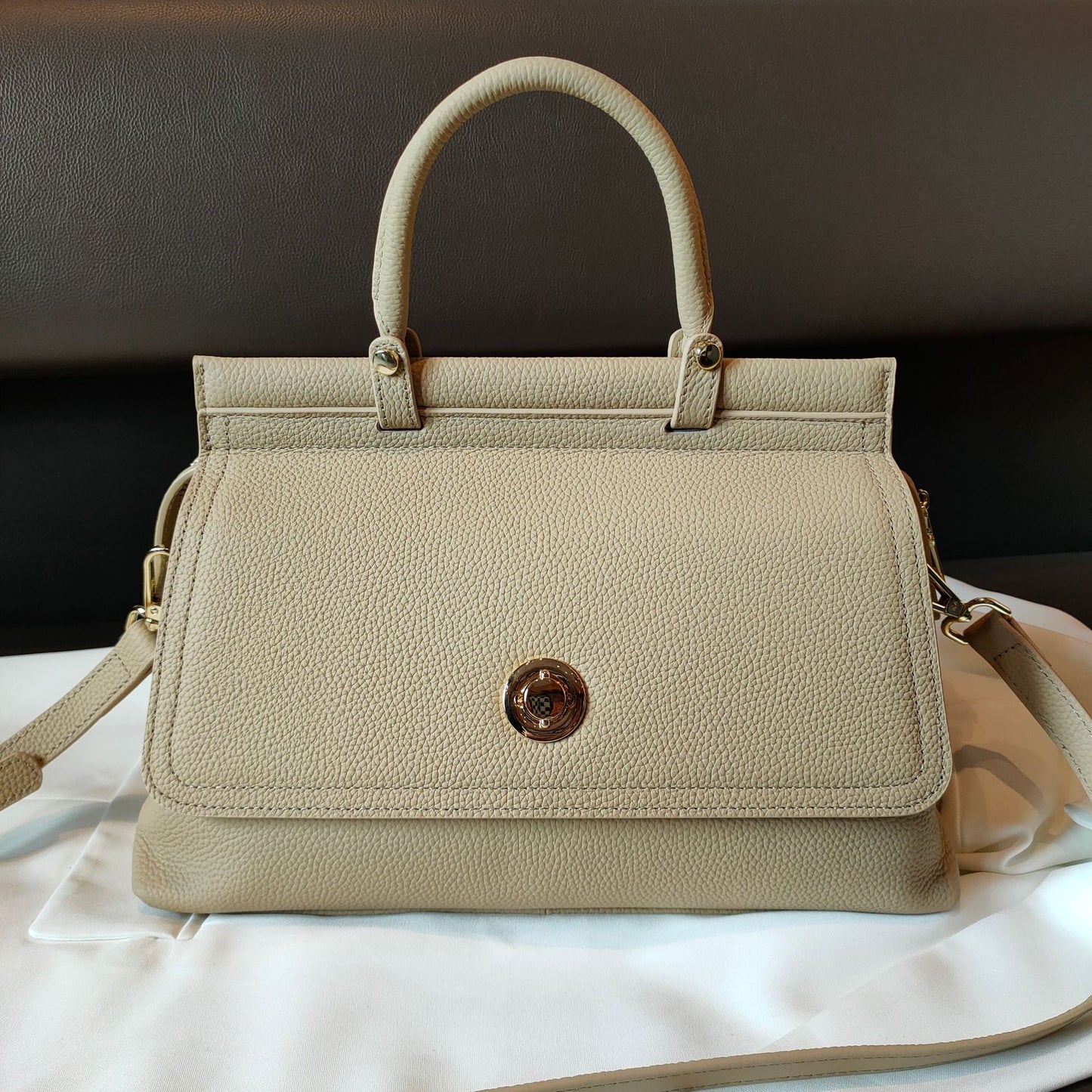 Women's High-grade Large Capacity Light Luxury Handbags