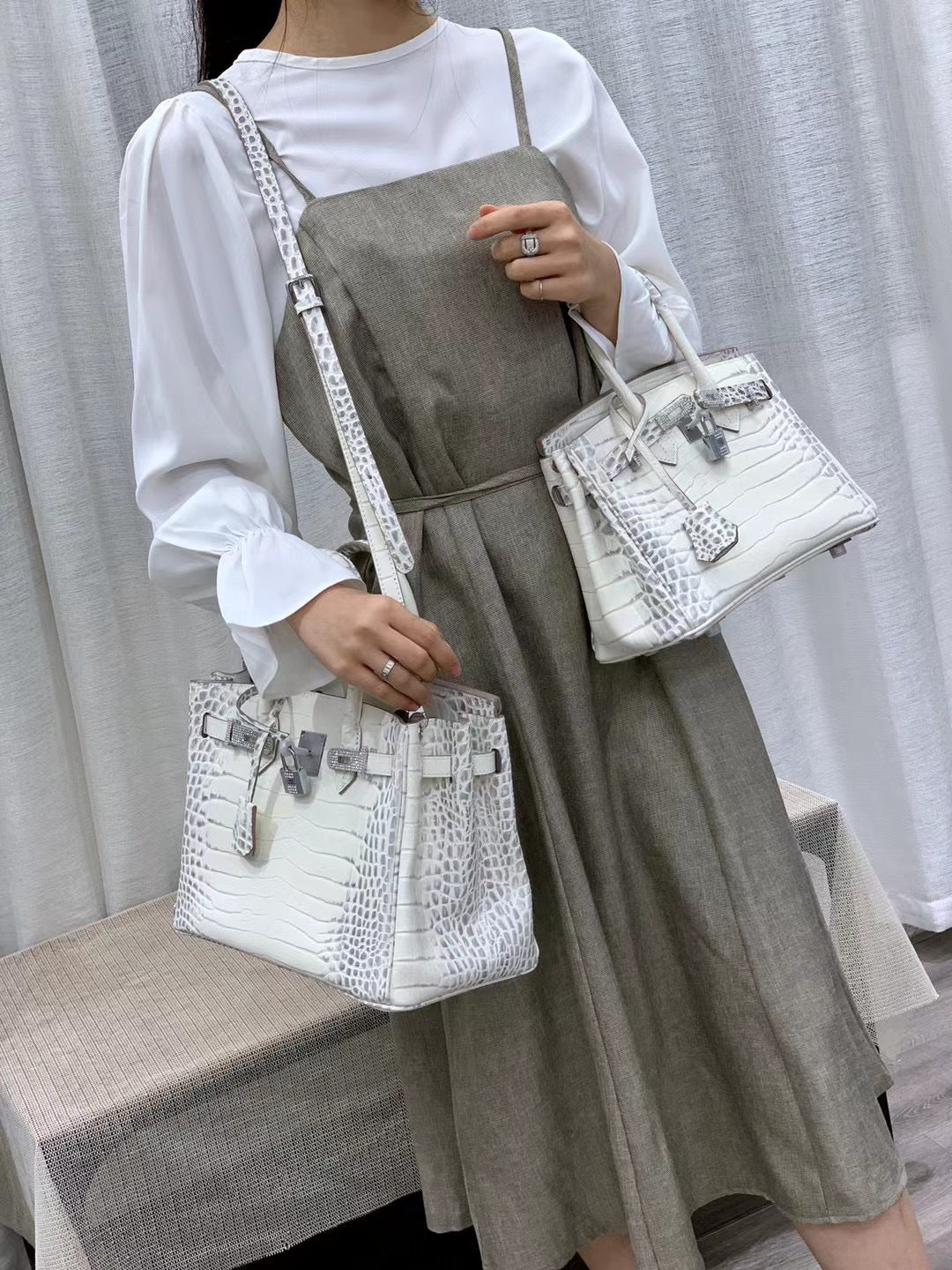 Women's Slouchy Pretty Retro Crocodile Drill Crossbody Bags