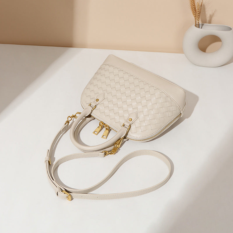 Trendy Hand-woven Fashionable Simple Light Luxury Handbags