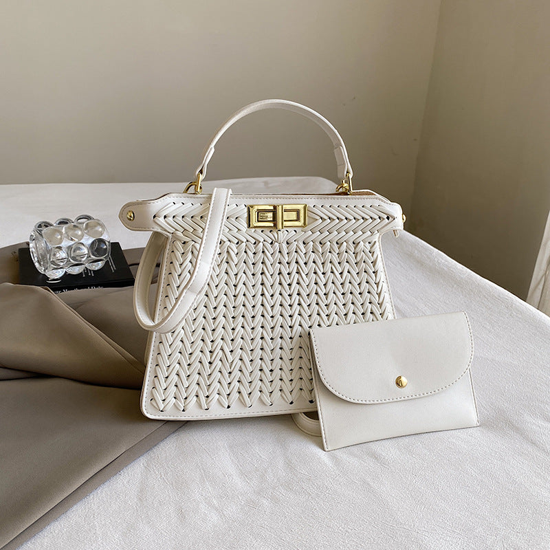 Women's Fashion Woven High-grade Large Capacity Creative Handbags