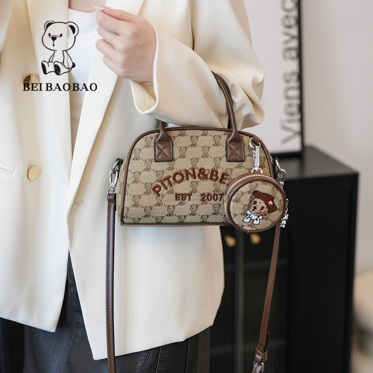 Women's Unique Source Pillow Simple Versatile Crossbody Bags