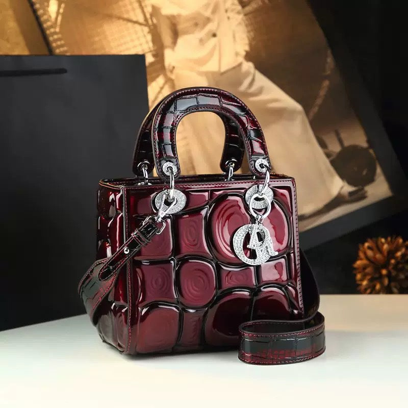 Women's Retro Genuine Leather Fashion Portable Diana Crossbody Bags