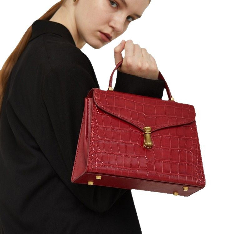 Women's High-grade Crocodile Pattern Red Wedding Portable Shoulder Bags