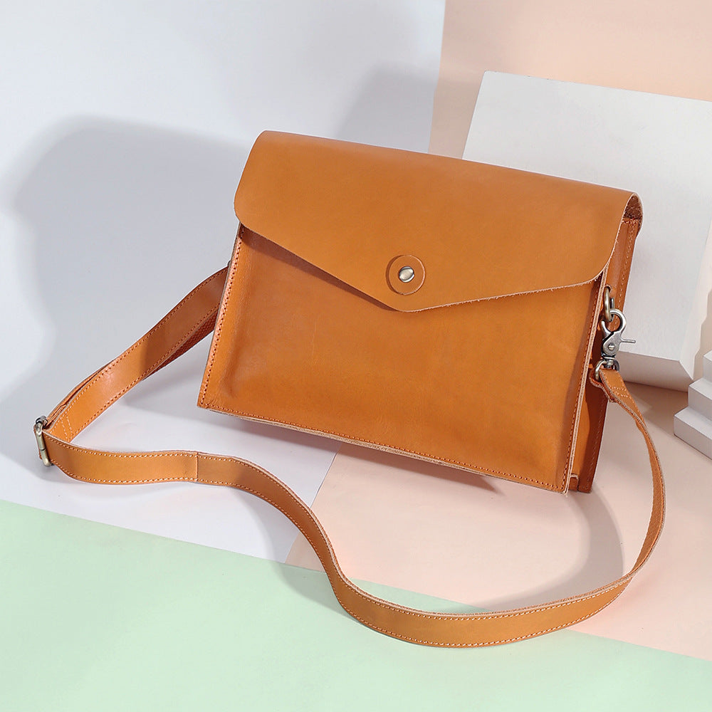 Women's Leather Large Capacity Flip Cowhide Clutch Handbags