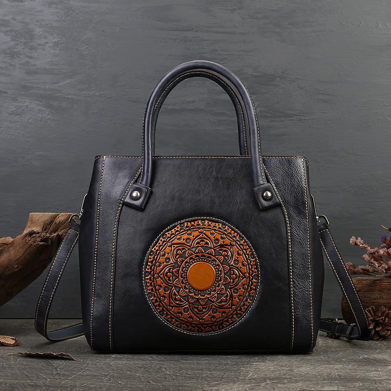 Women's Vintage Totem Genuine Leather Large Capacity Shoulder Bags