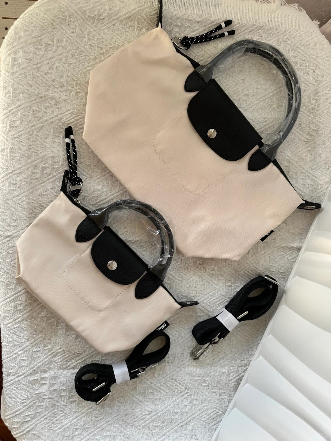 Women's Dumpling Large Capacity Commuter Niche Waterproof Shoulder Bags
