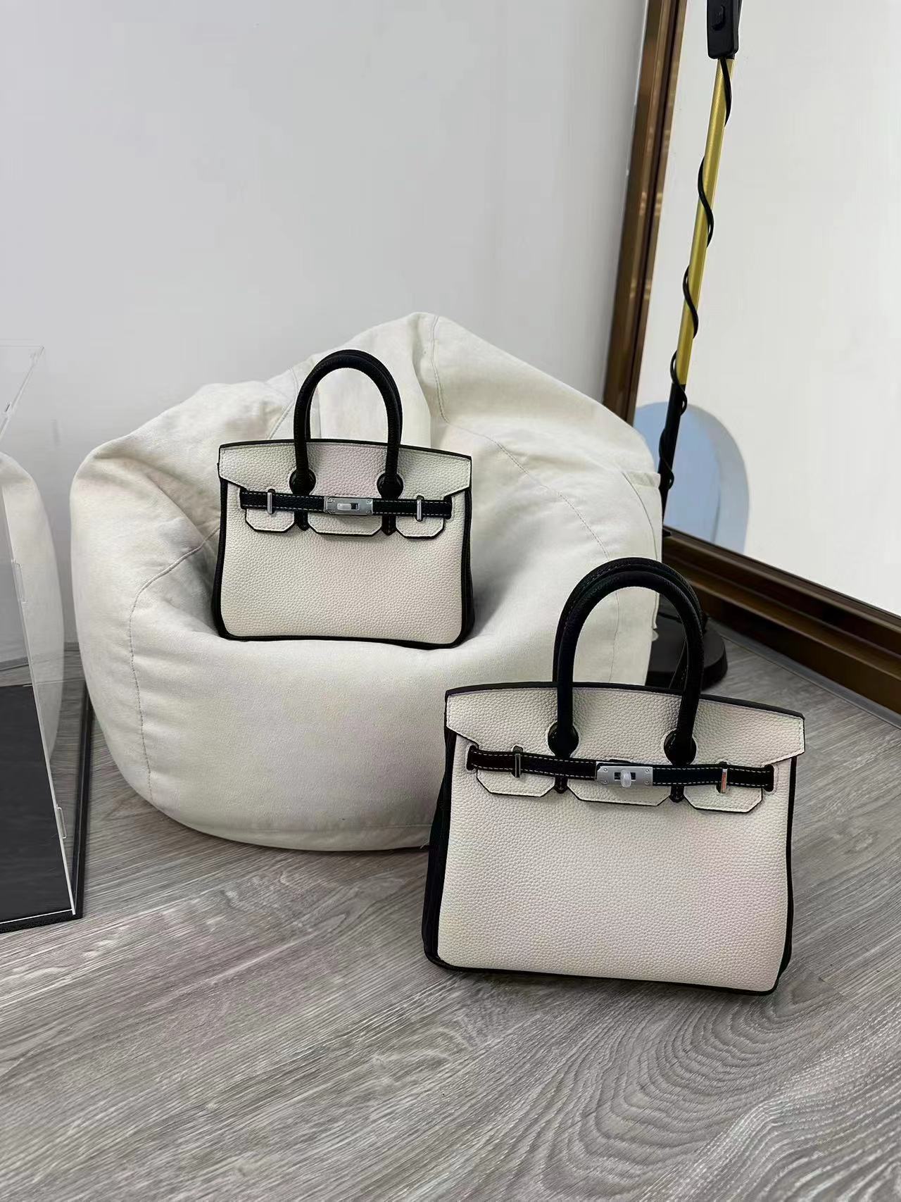 Women's Platinum High-grade Contrast Color Sier Good-looking Crossbody Bags