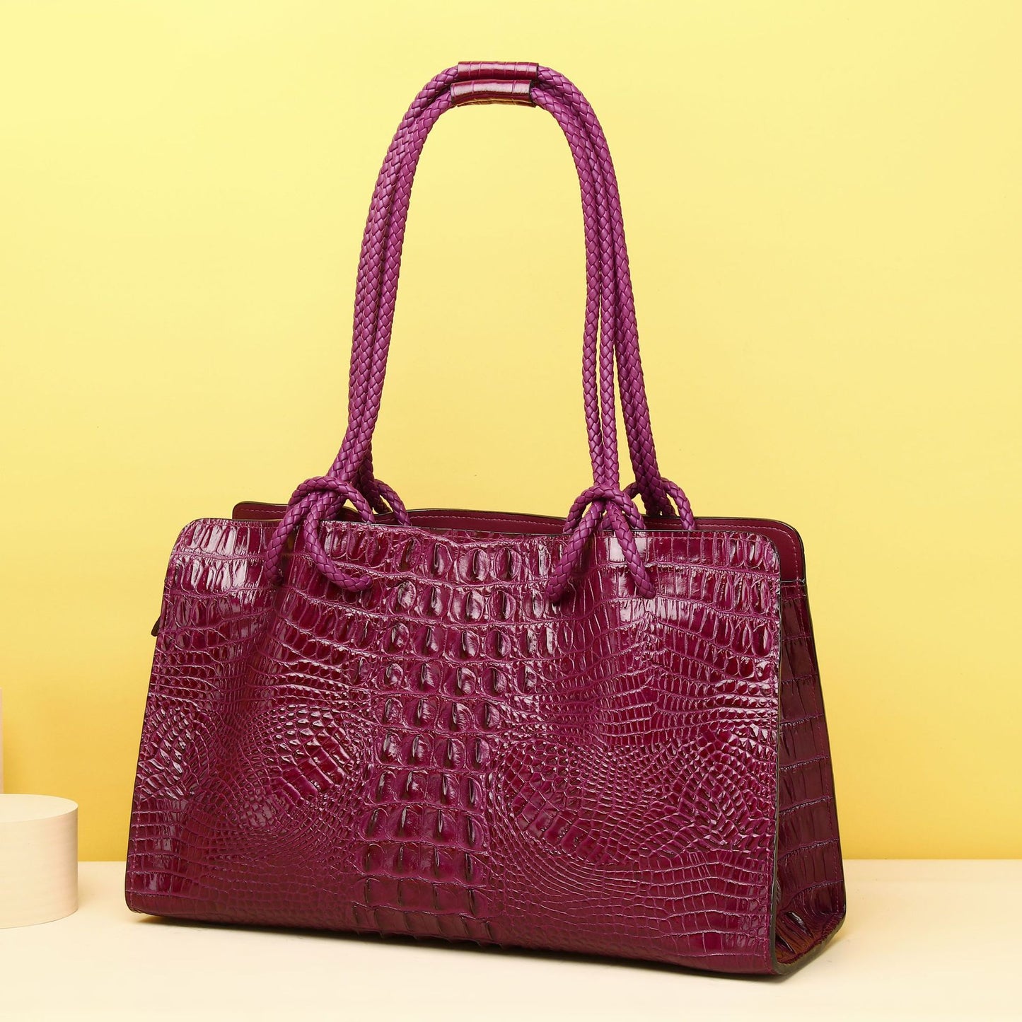 Women's Crocodile Fishbone Pattern Large Capacity Classic Handbags