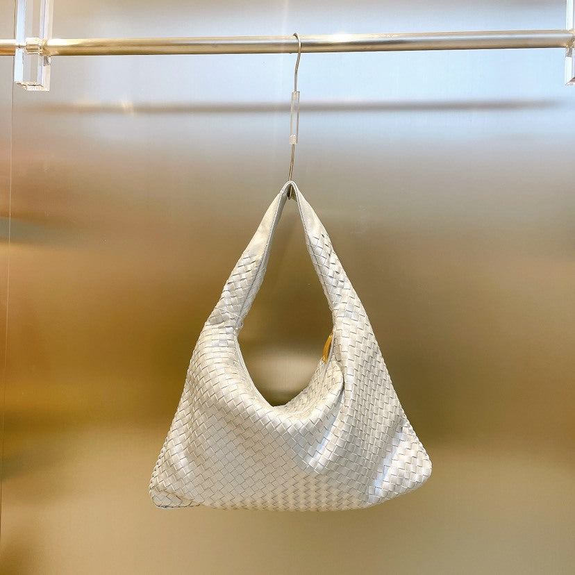 Women's Woven Underarm Portable Large Capacity Totes Bags