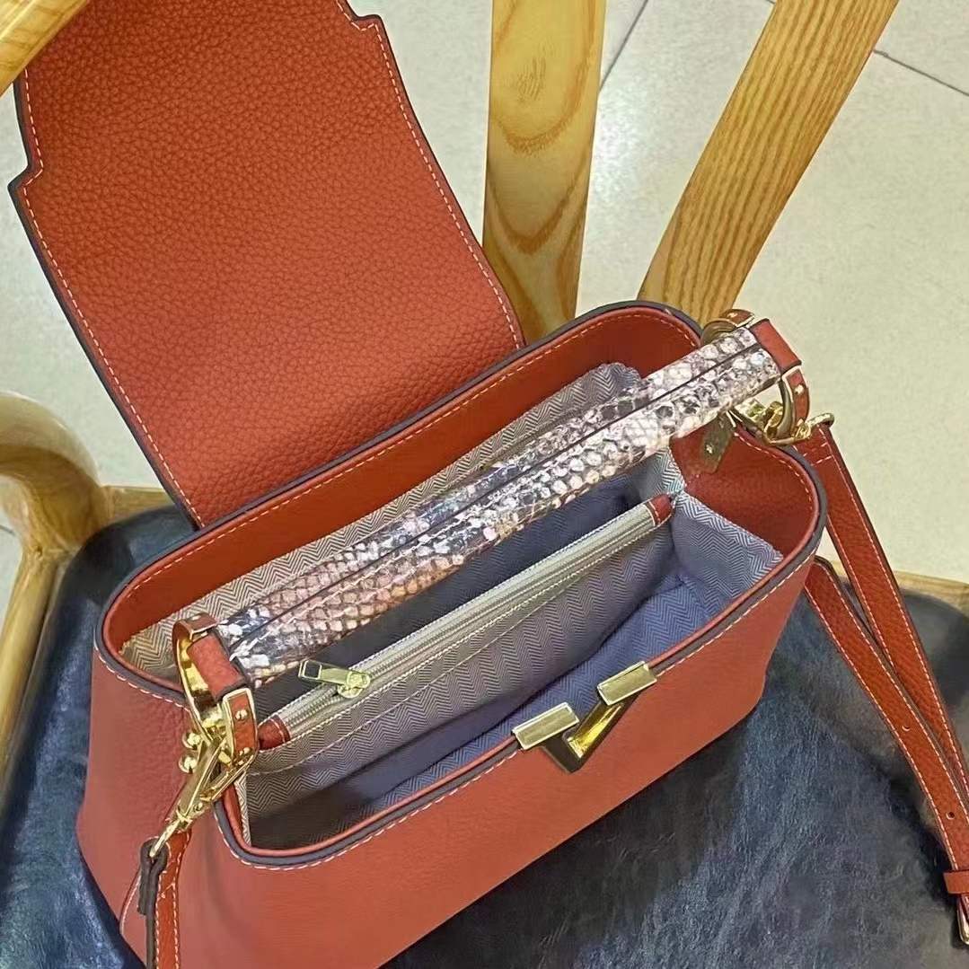 Women's Genuine Leather Fashion Top Layer V Handbags
