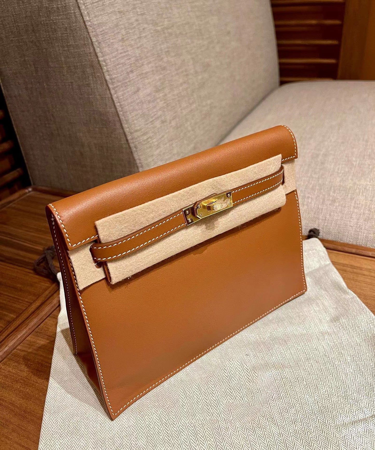 Women's Wax Line Kelly Dancing Leather Hand Shoulder Bags