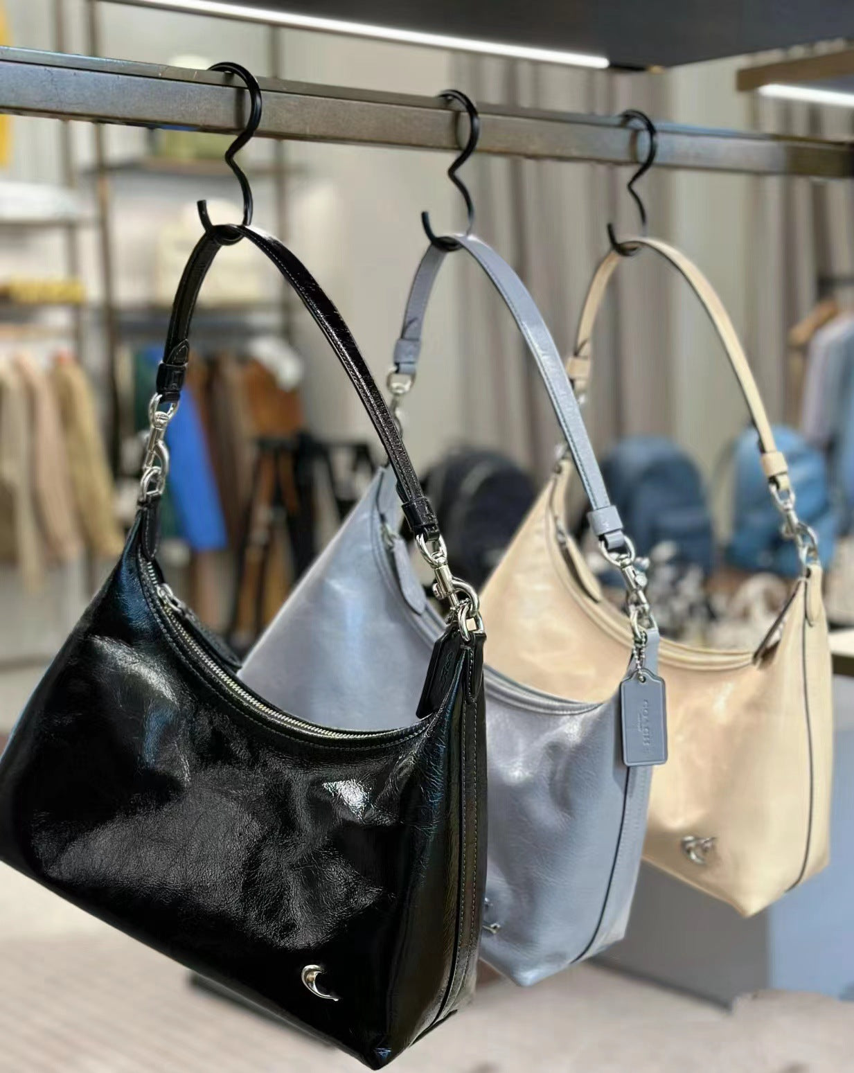 Women's Underarm Oil Wax Leather Fashion Shoulder Bags