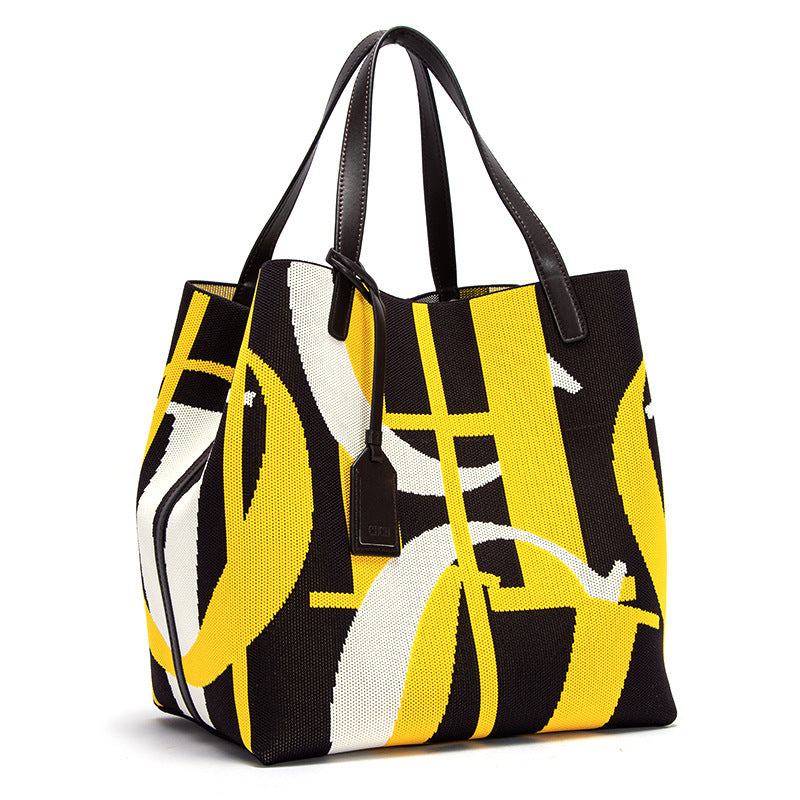 Women's Spring Fashion Letter Design Large Capacity Shoulder Bags