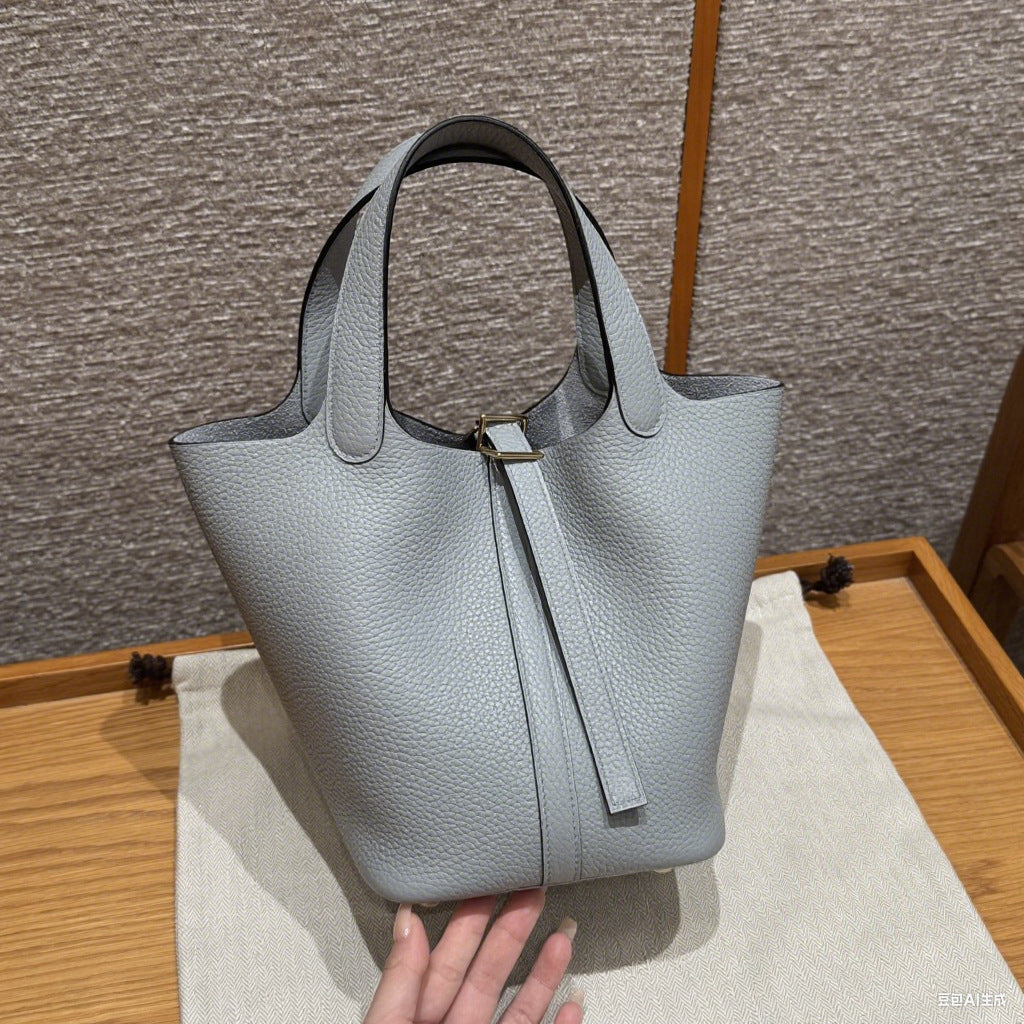 Women's Imported Vegetable Basket Genuine Leather Litchi Handbags