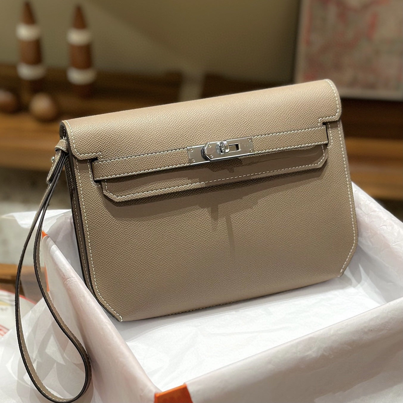 Leather Hand Palm Pattern Kelly Large Capacity Bags