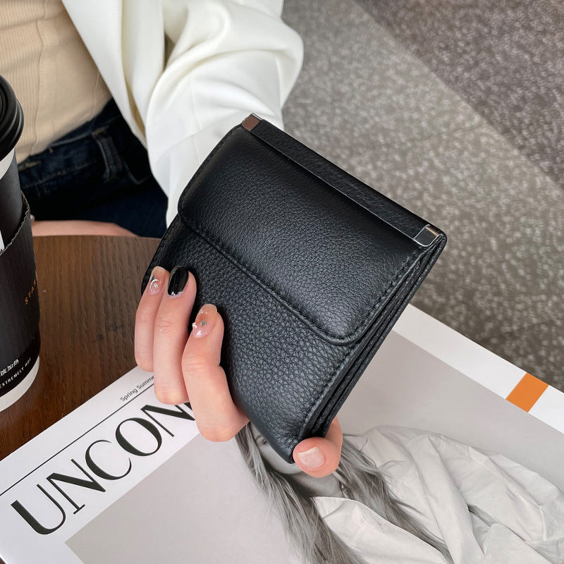 Women's Short Genuine Cattlehide Leather Surface Coin Purses
