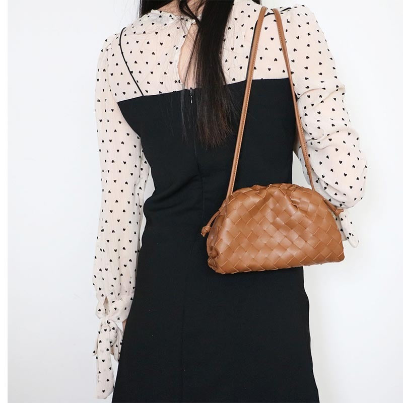 Women's Authentic Leather Weave Pleated Cloud Soft Cow Single Crossbody Bags