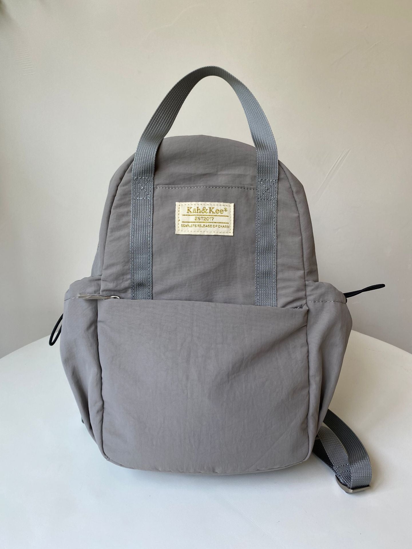 Classic Graceful Windproof Waterproof Stool Multifunctional Backpacks
