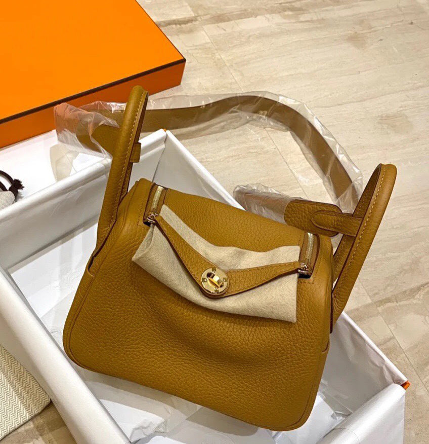 Women's Lindi Layer Cowhide Leather Doctor Elegant Crossbody Bags