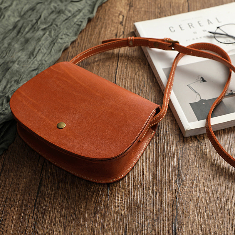 Revision Vegetable Tanning Leather Goddess College Crossbody Bags