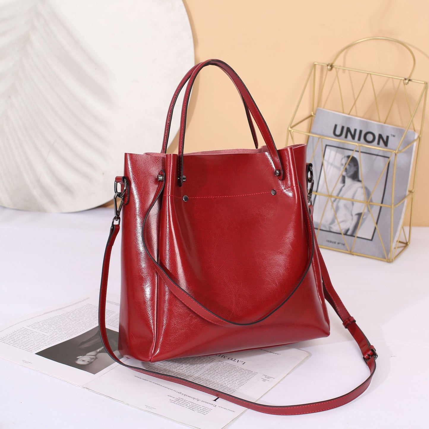 Women's Leather Fashion Large Capacity Portable Design Shoulder Bags