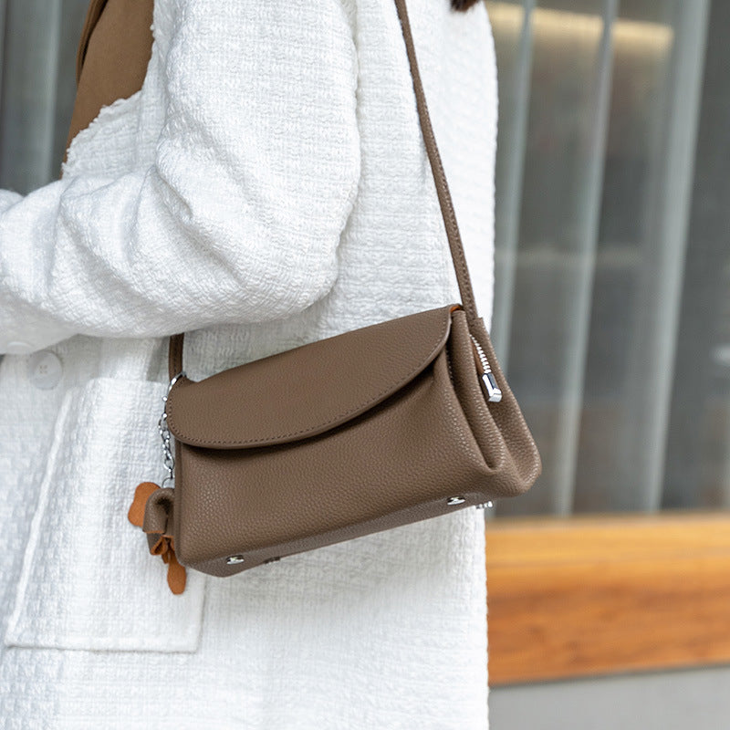 Women's Layer Cowhide Leather Western Style Stylish Shoulder Bags