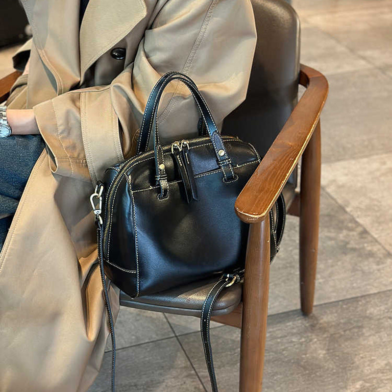 Women's Oil Wax Leather Large Capacity Commuter Handbags