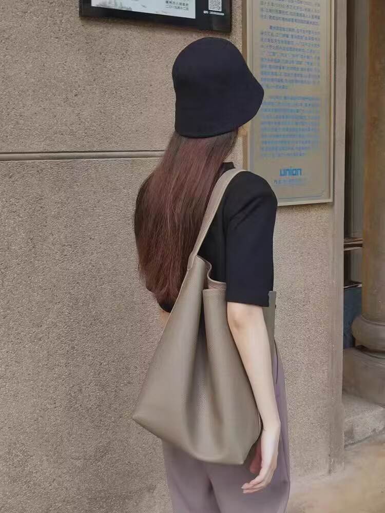 Top Layer Cowhide Lychee Pattern Large Shoulder Bags