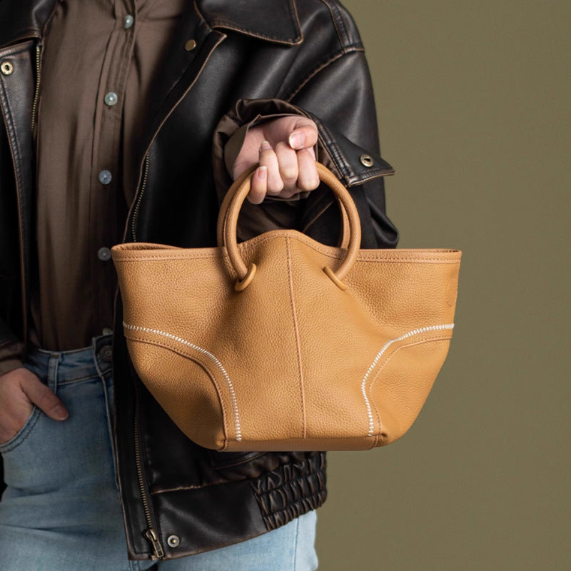 Women's Winter Niche Commuter Basket Portable Soft Handbags