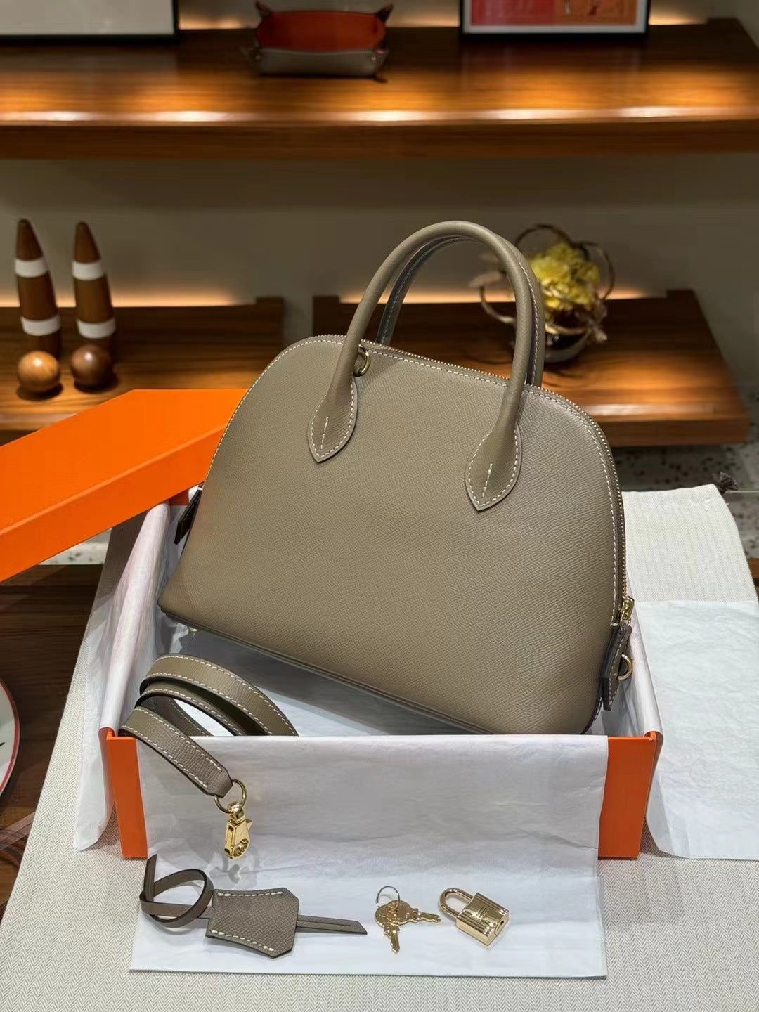 Women's Genuine Leather Shell Bowling Palm Grain Shoulder Bags
