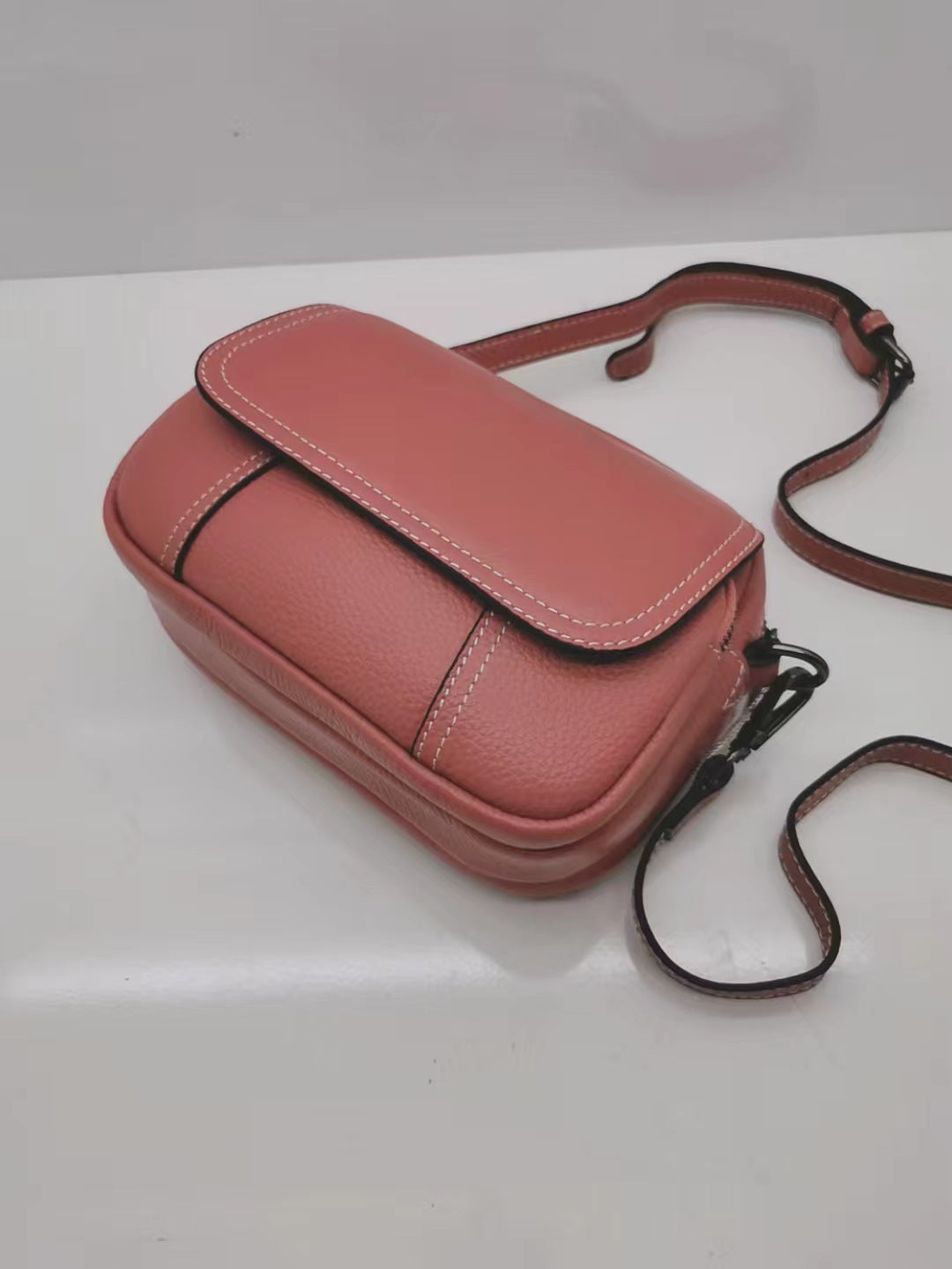Women's Leather Korean Top Layer Cowhide Round Shoulder Bags