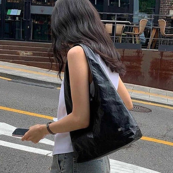 Women's Niche Idle Legal System Bowknot Large Capacity Shoulder Bags