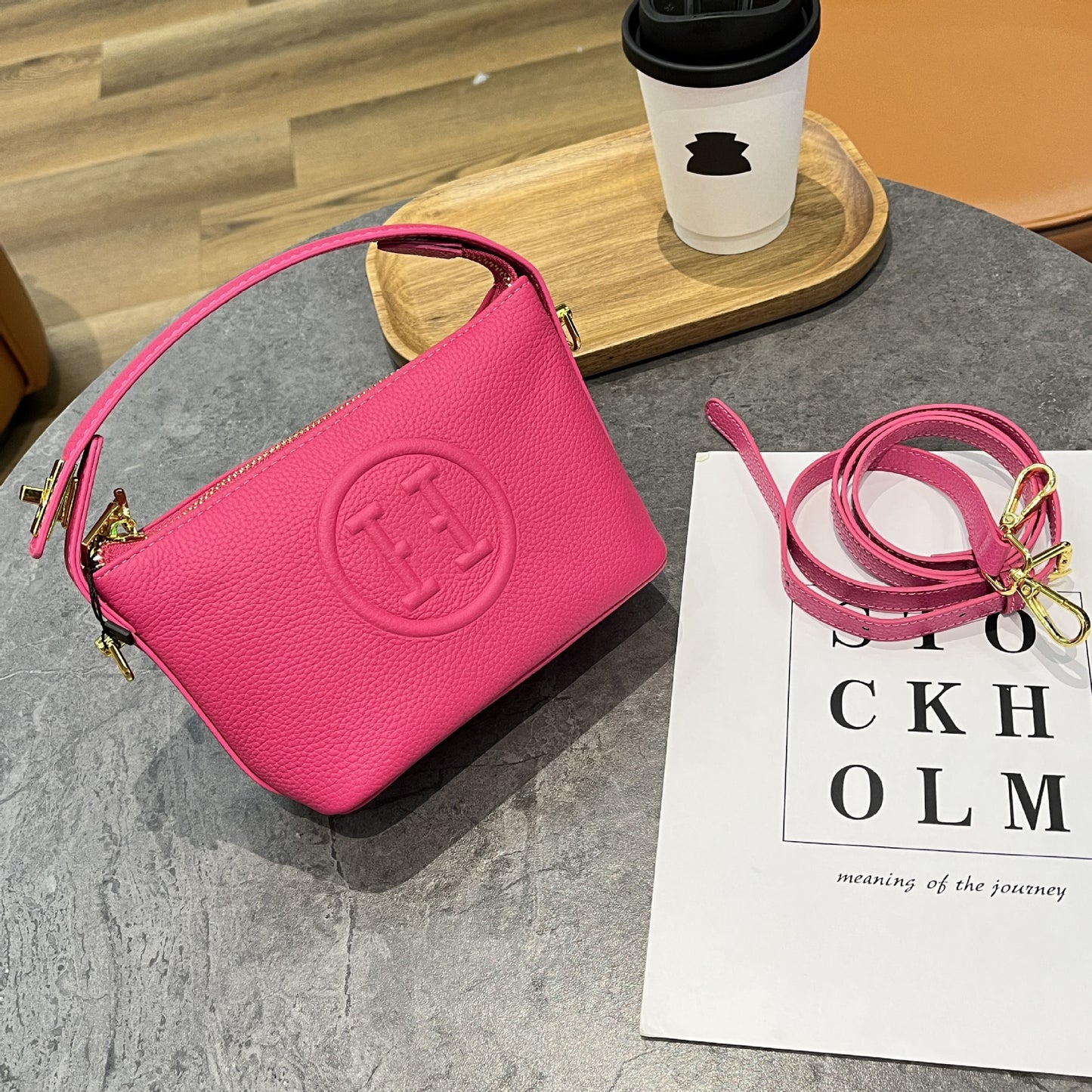 Women's Lunch Box Word Genuine Leather Portable Large Crossbody Bags