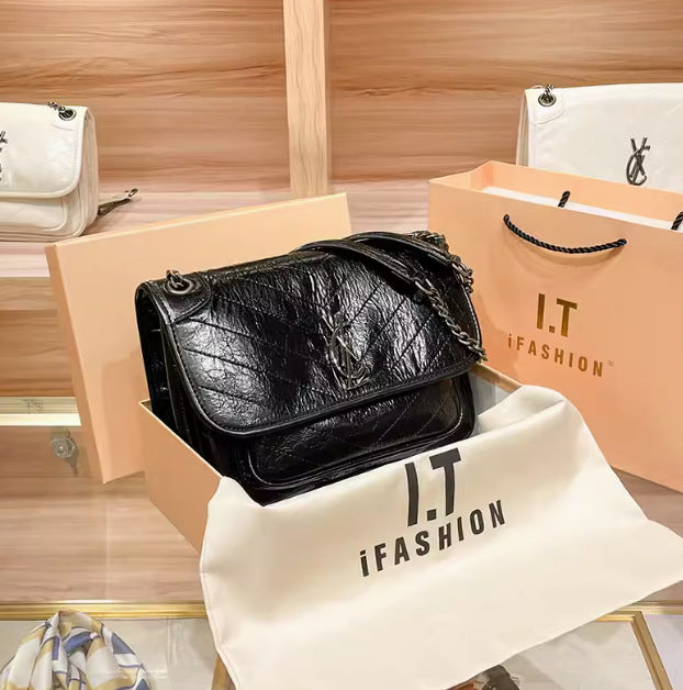Women's Cool Genuine Leather Wandering Chain Bags