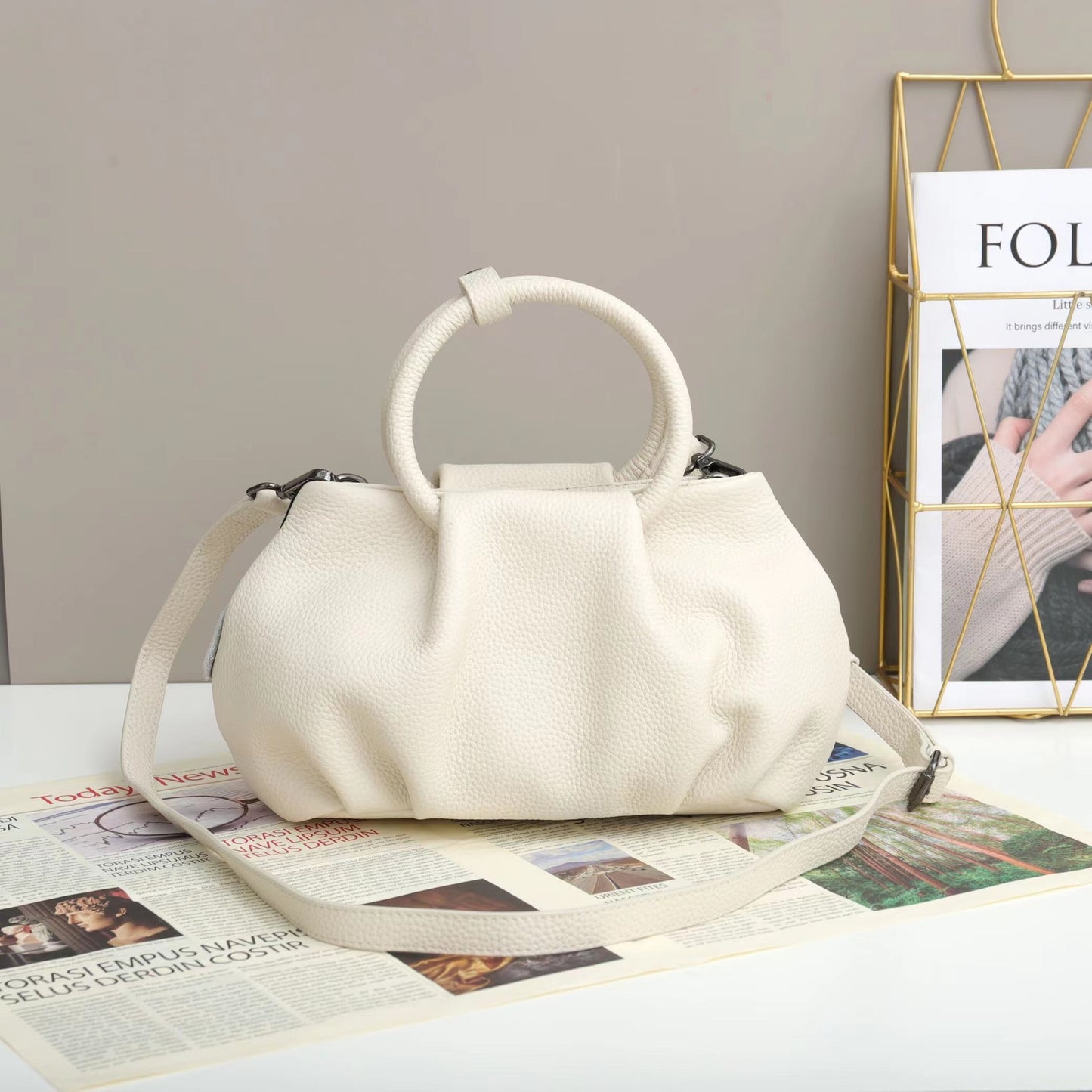 Women's Design High-grade Fashionable Pleated Cloud Western Shoulder Bags
