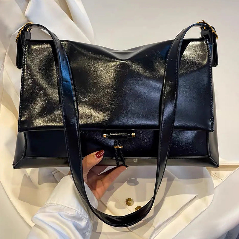 Women's Leather Large Capacity Underarm Cui Commuter Crossbody Bags