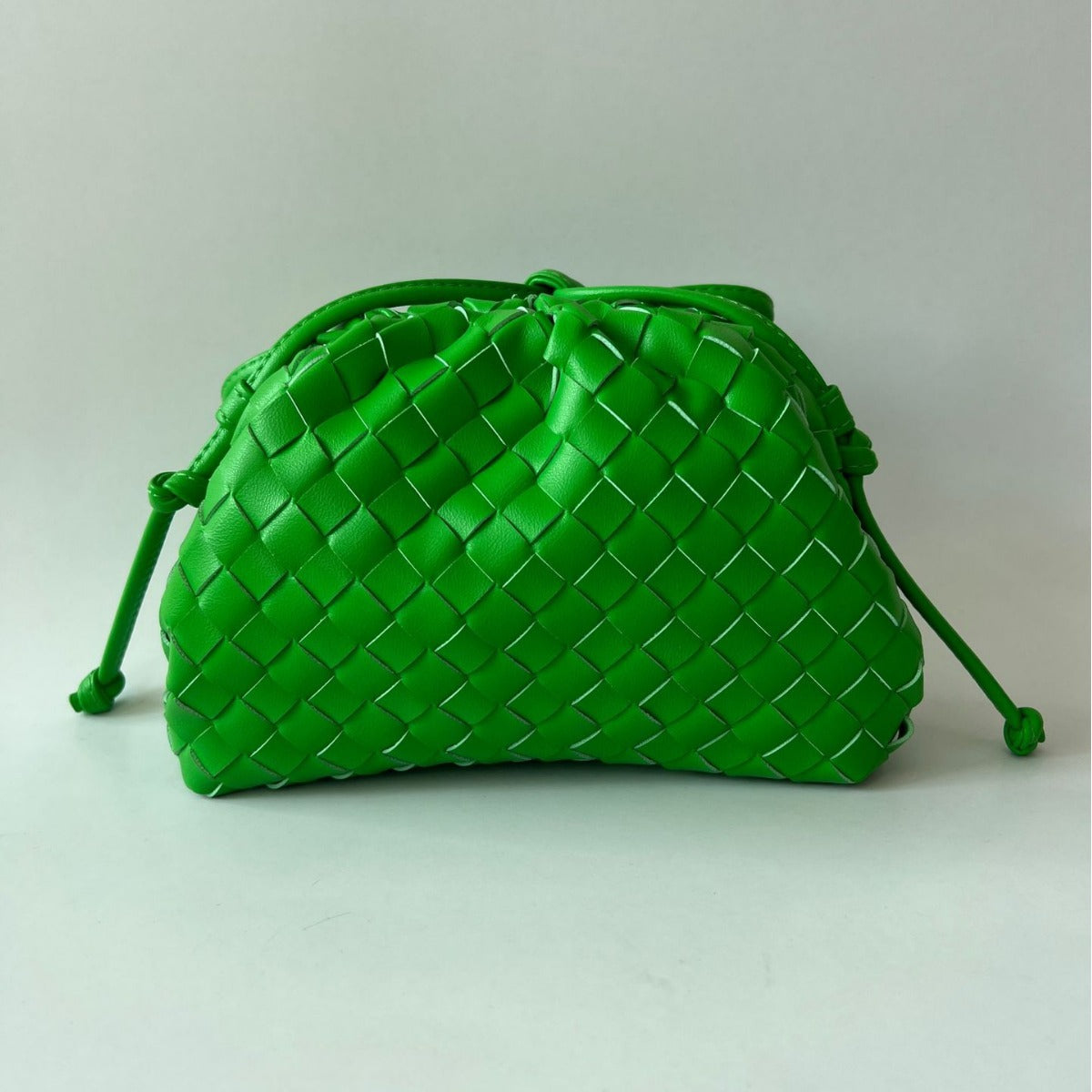 Large Size Cloud Woven Capacity Clip Crossbody Bags