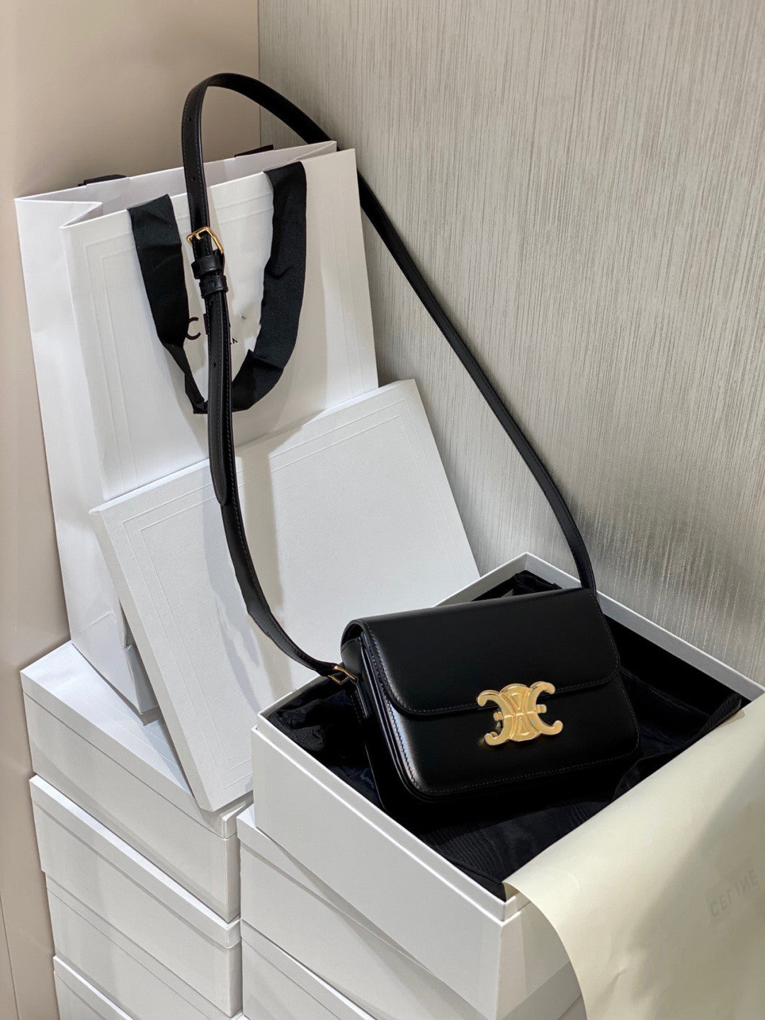 Women's Innovative Durable Arc Fashion High-grade Crossbody Bags