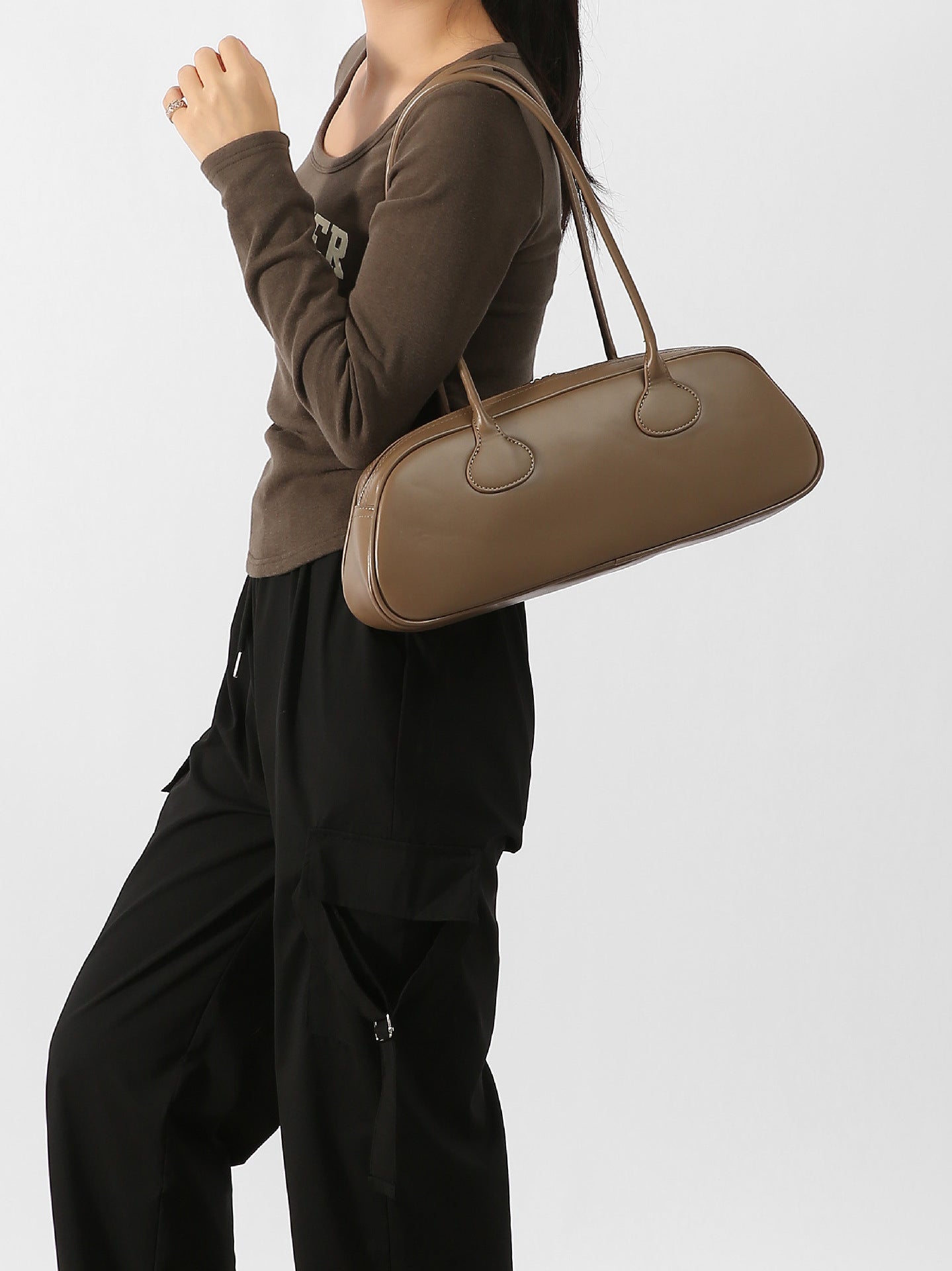Women's Design Retro Underarm Texture Large Capacity Handbags