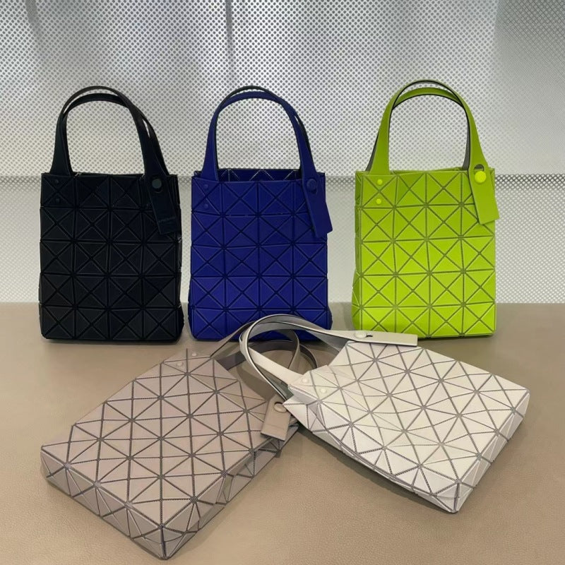 Women's Limited Rhombus Stylish Lightweight Portable Large Shoulder Bags