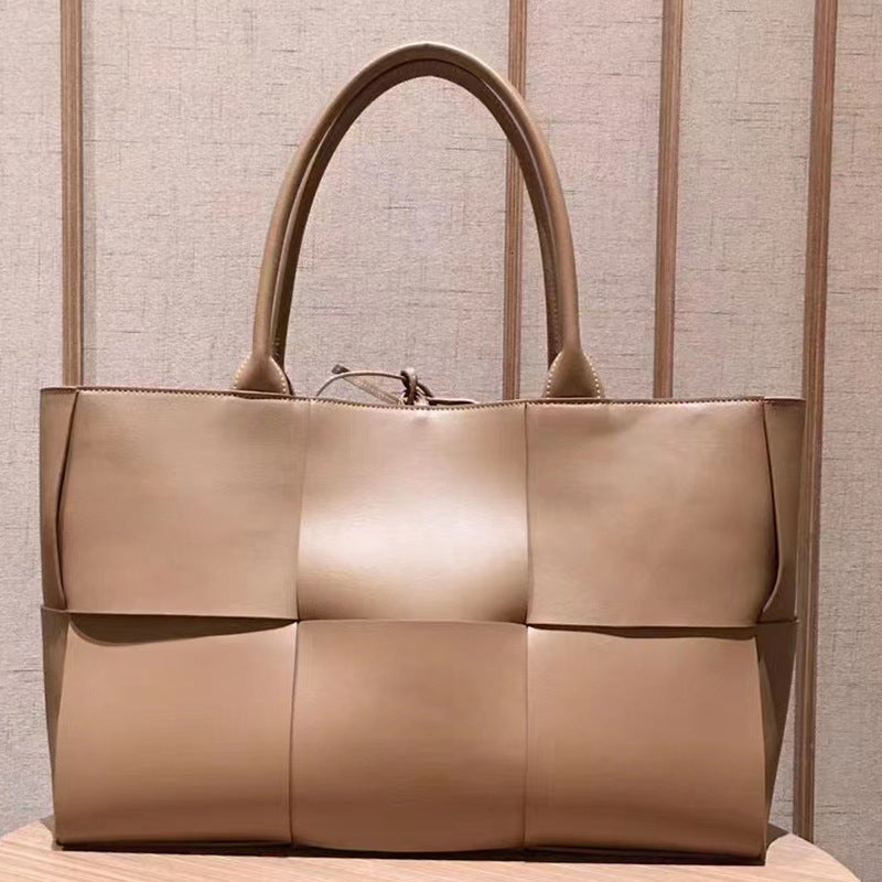 Song Authentic Leather Weave Shopping Hand Handbags