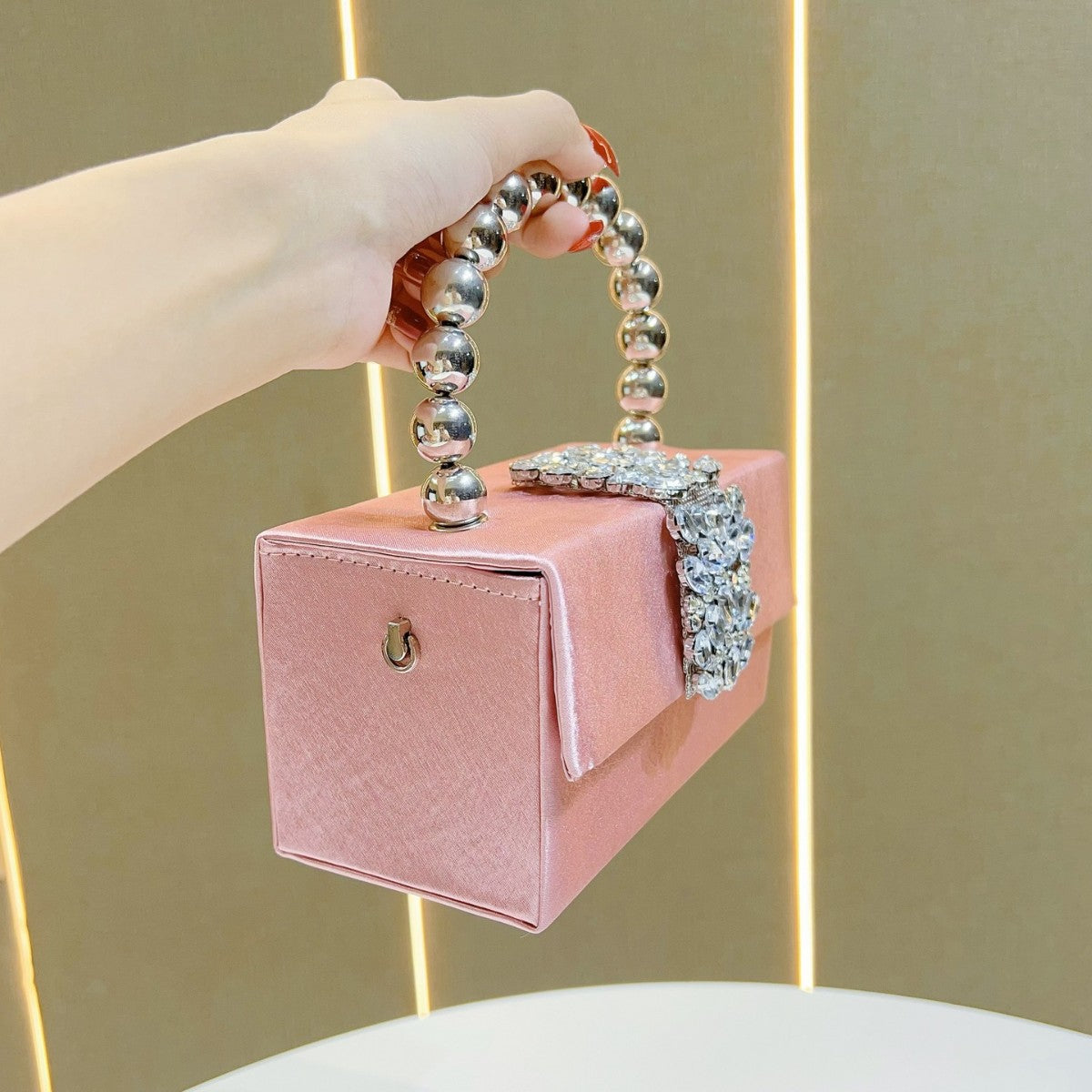Women's Shiny Rhinestone Banquet Silk Satin Pearl Handbags
