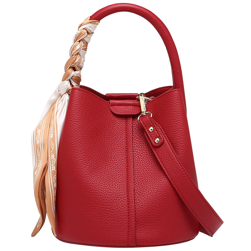 Women's Charming Exquisite Design Commuter Fashion Handbags