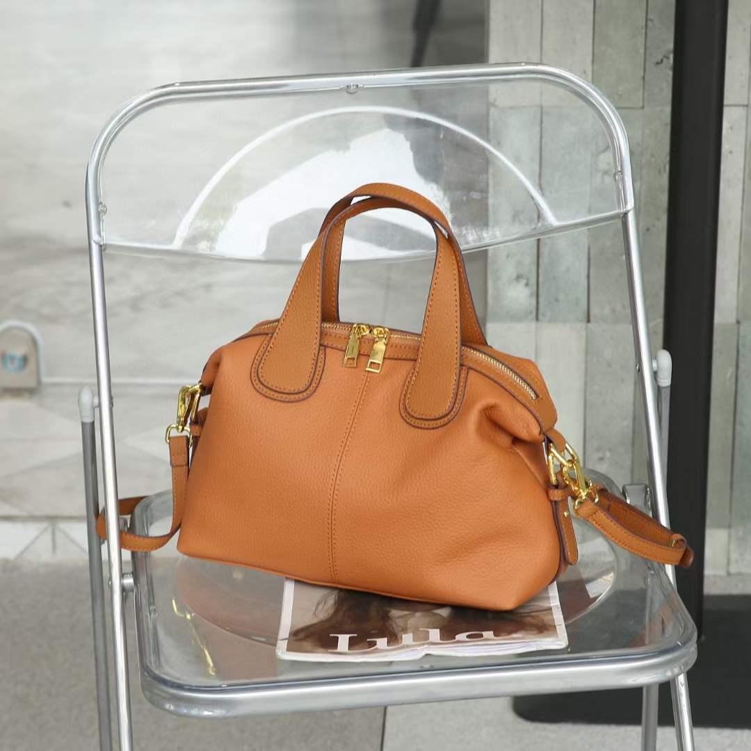 Women's Boston High-grade Large Capacity Commuter Leather Mother Shoulder Bags