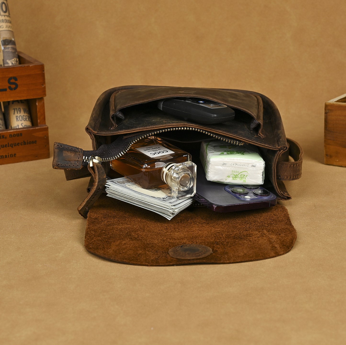 Women's & Men's & Retro First Layer Cattlehide Leather Shoulder Bags